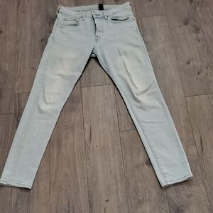 Light Wash Skinny Jeans